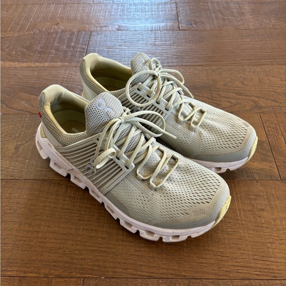 green on cloud tennis shoes - Picture 3 of 10